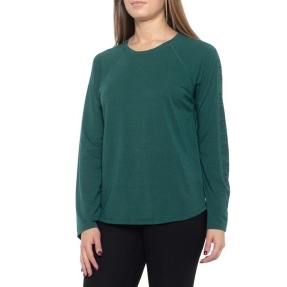 NWT. THE NORTH FACE Women’s Train N Logo Shirt